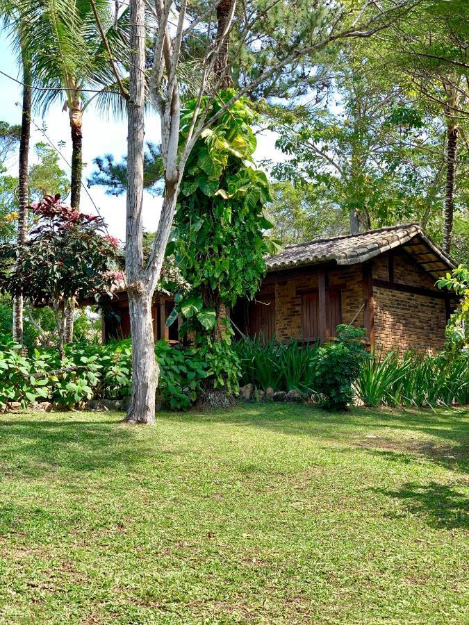 Quarto com Cama de Casal ou 2 de Solteiro e Varanda